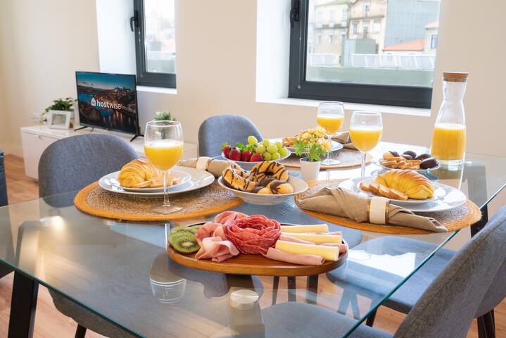 Large Sunny Flats | Ace Location by HostWise gallery image 3