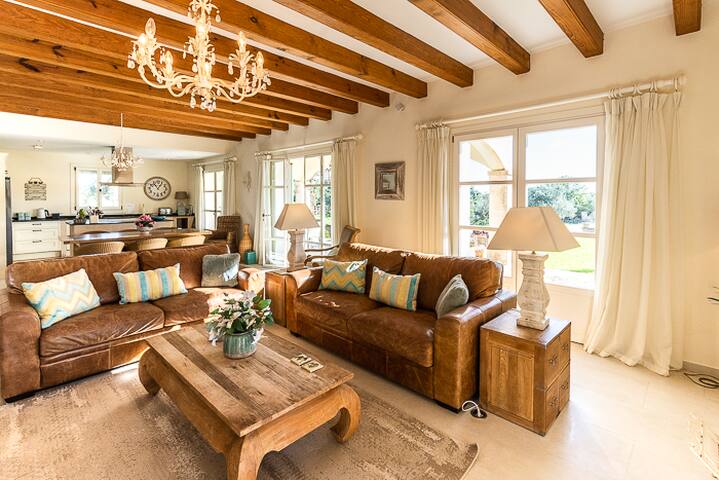 Paulo wonderful house for 10 gallery image 4