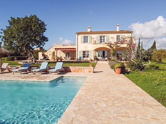 Paulo wonderful house for 10