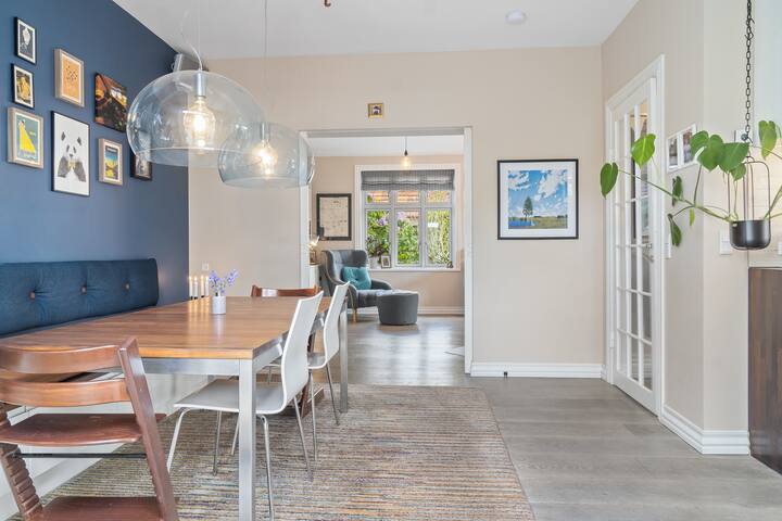 Charmerende byhus med solrig have gallery image 5