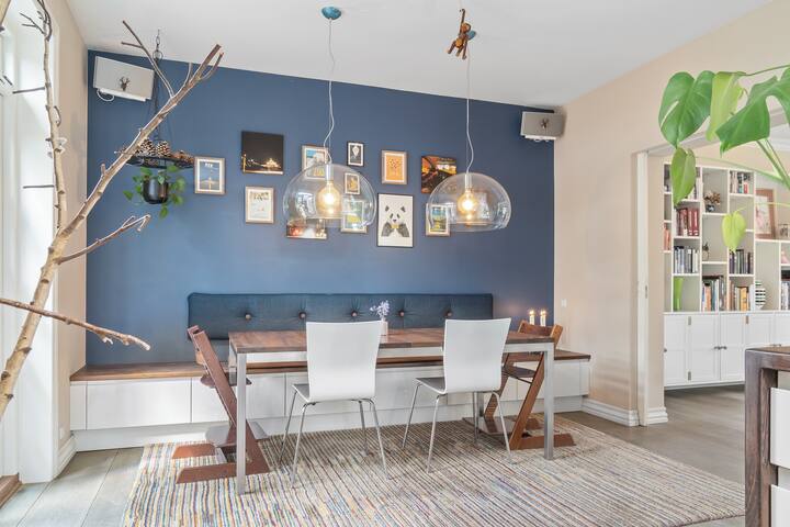 Charmerende byhus med solrig have gallery image 2