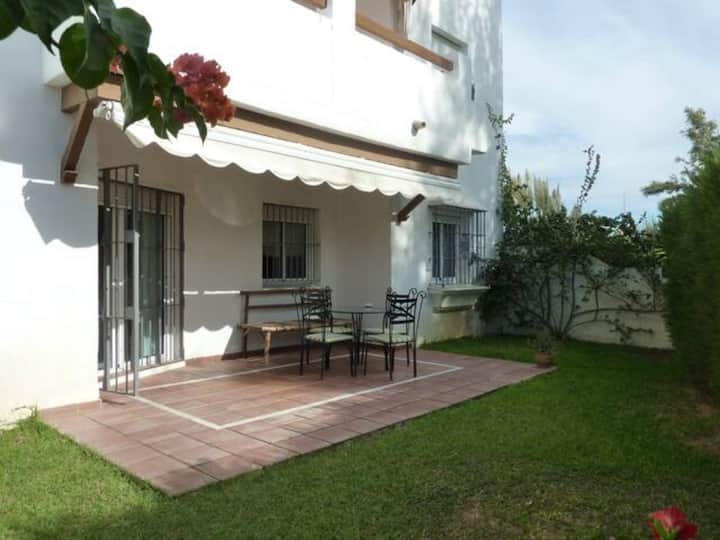 Precioso Apartamento Bajo Con Jardín - Chipiona