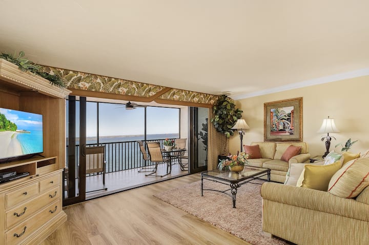 6th Floor Beachfront Condo Sanibel Harbour