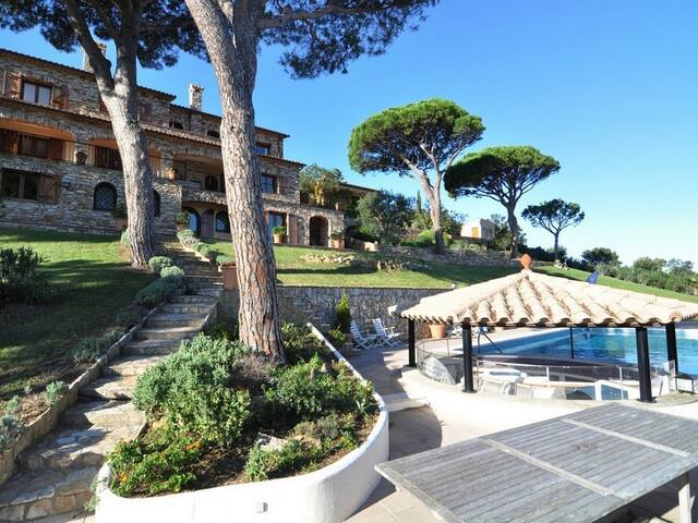 Rosa dels Vents – Masía piedra