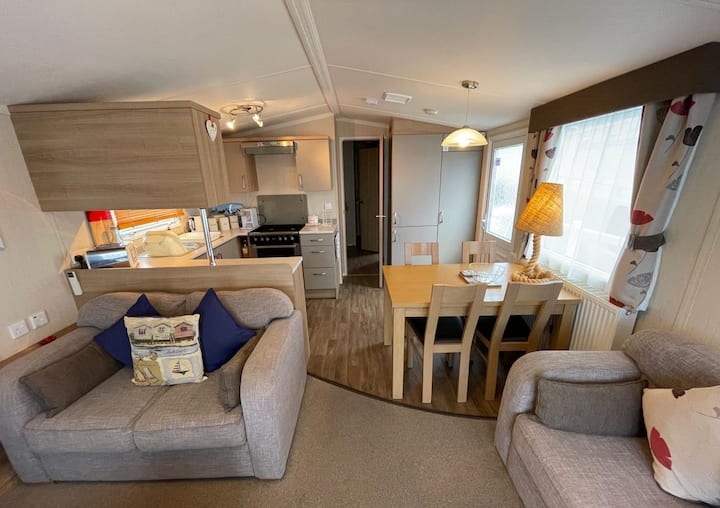 3 Bedroom Caravan With Sea View! - Dawlish