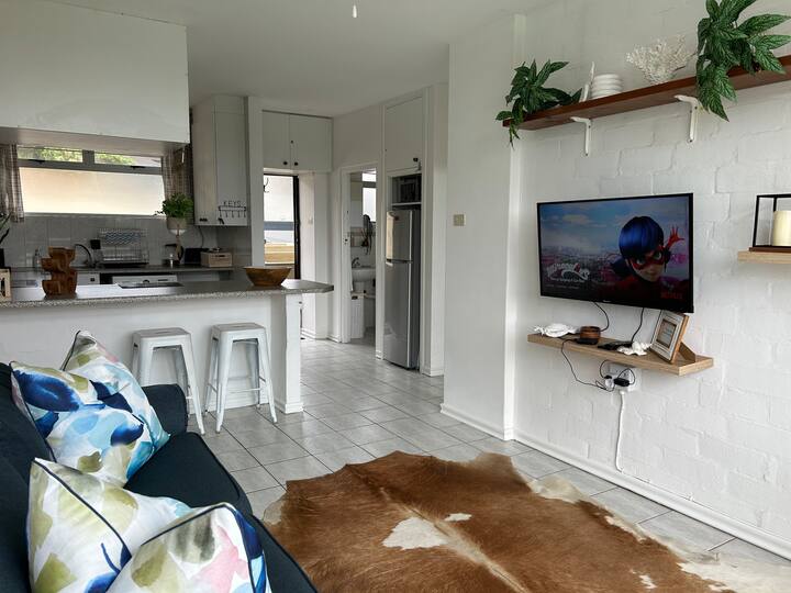 Family Ballito Beach House Flats for Rent in Dolphin Coast, KwaZulu