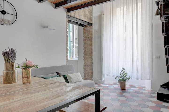 Colosseo APT Laterano 85 – Home and More gallery image 4