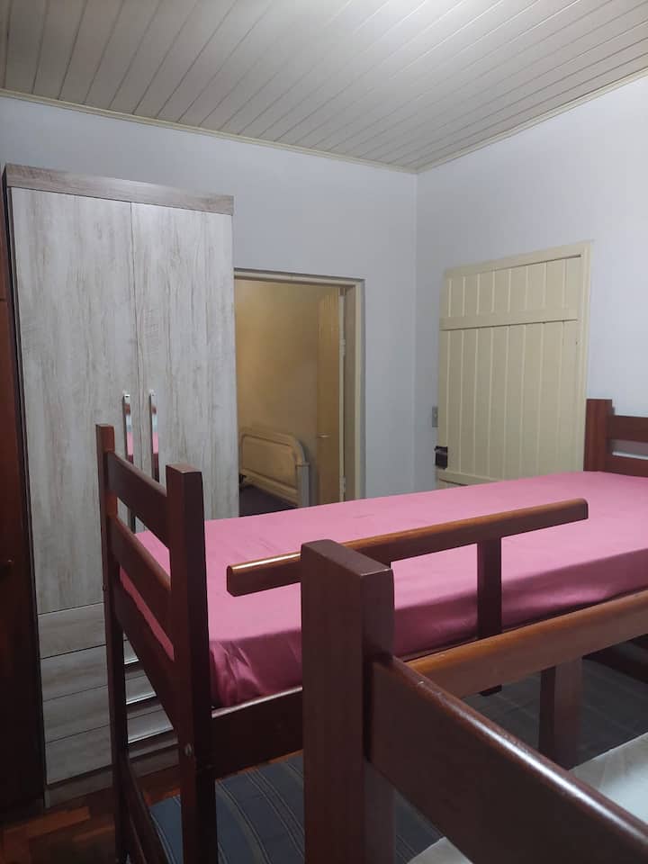 חדר 3 נוף, עם גישה לחדר 1.