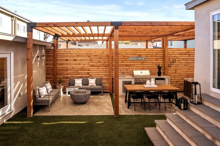 Dream 4BR HOUSE walk Beach & Bay gallery image 4