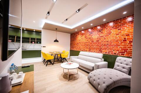 DMS Apartments & Suites