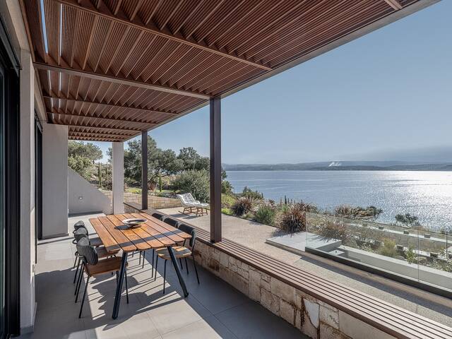 Vicky’s Island View gallery image 4