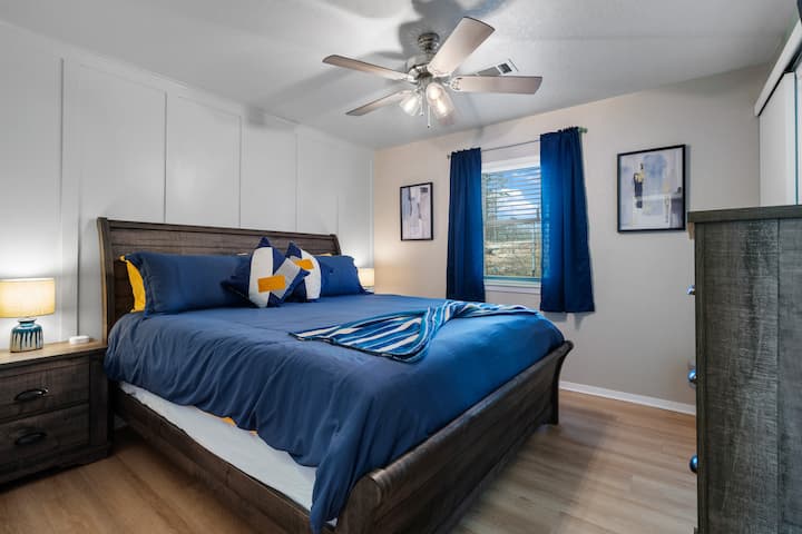 La suite principale dispose d'un lit King Size.