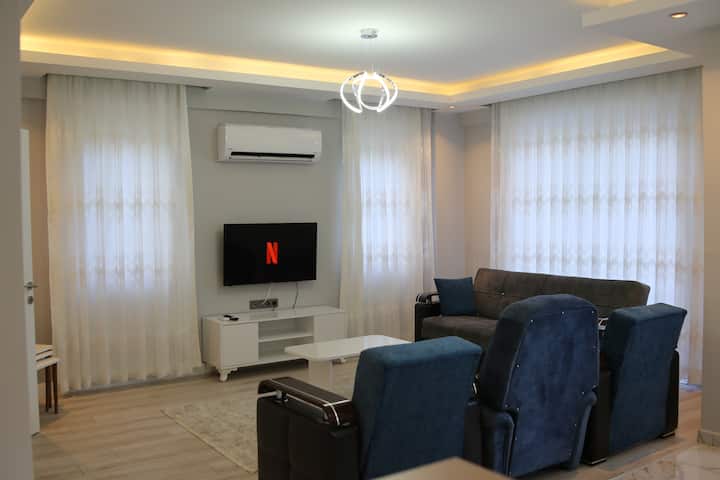 Denize 400 Metre Havuzlu Villa - Kemer