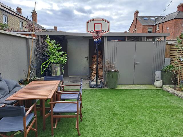 Beautiful Edwardian home close to city center gallery image 5