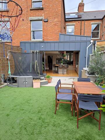 Beautiful Edwardian home close to city center gallery image 4