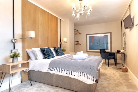 Modern boutique apartment for 4 - Ellesmere