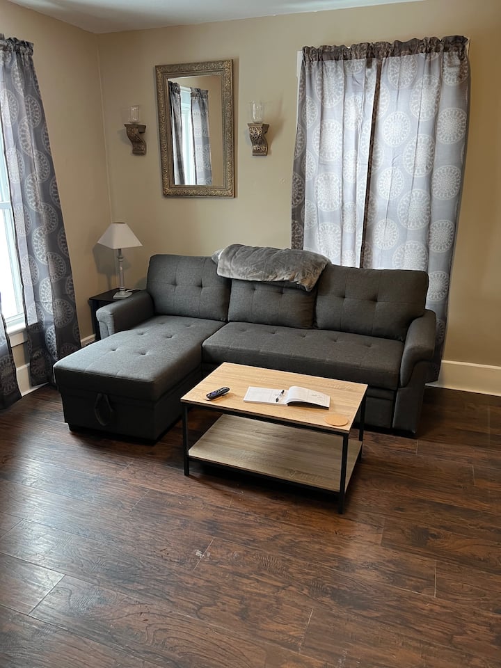 Quiet, upstairs, 2 bedroom apt in Fulton (ac) Apartments for Rent in