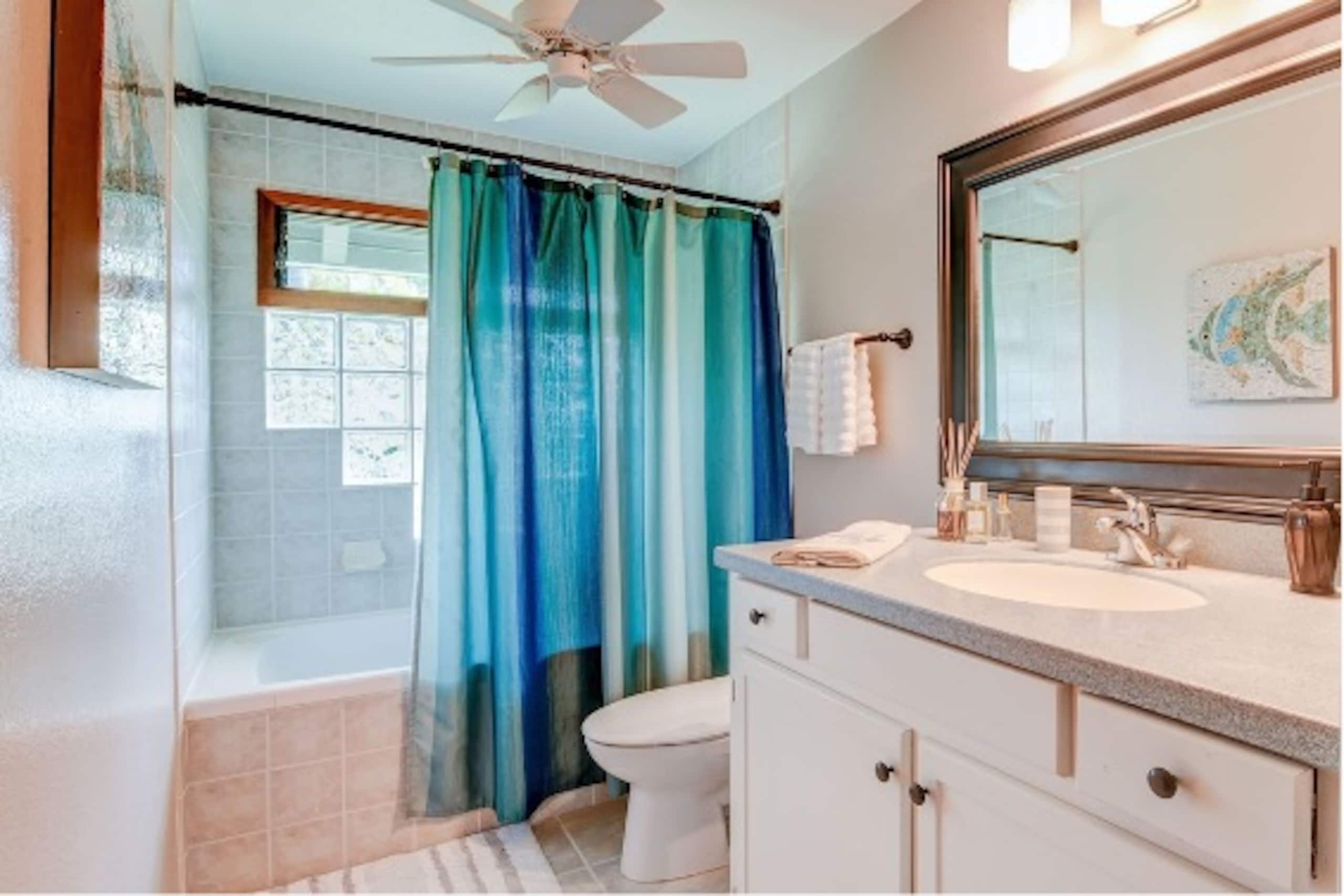Home in Princeville · ★5.0 · 4 bedrooms · 5 beds · 2 baths - Image 9