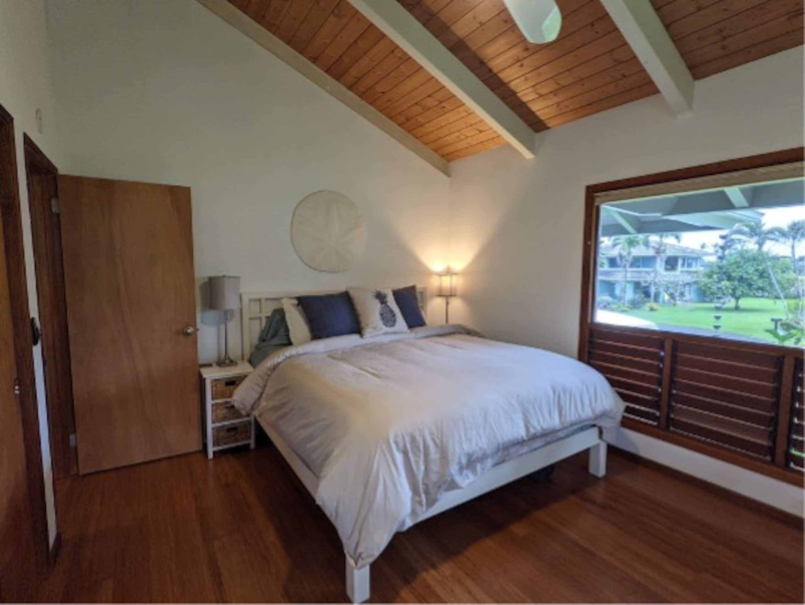Home in Princeville · ★5.0 · 4 bedrooms · 5 beds · 2 baths - Image 7