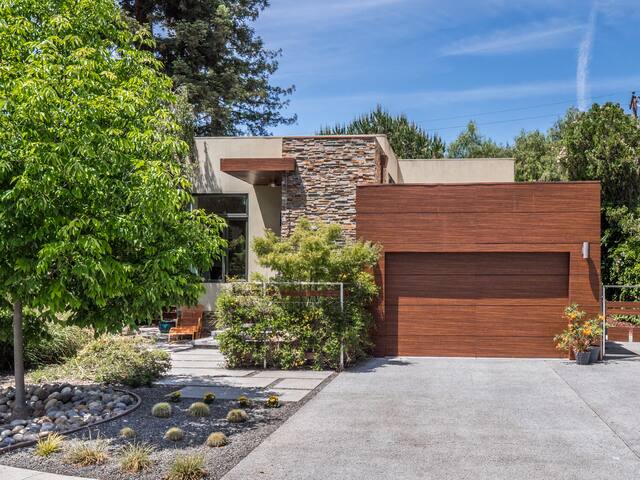 Contemporary Palo Alto Home