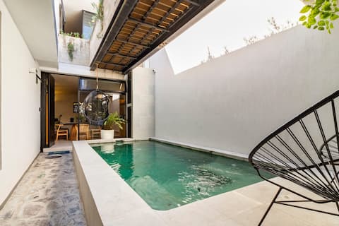 Two beautiful rooms with pool