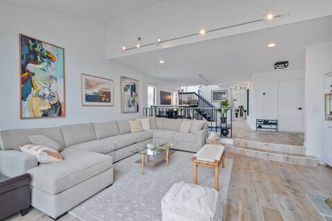 Plush Pad Minutes From NYC