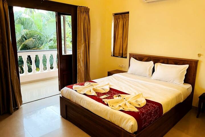 Specious and comfortable bedroom's