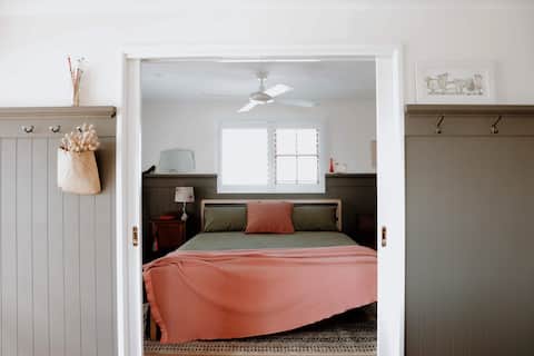 Popular Airbnb listing: The River and The Owl - On the Barwon River in Geelong