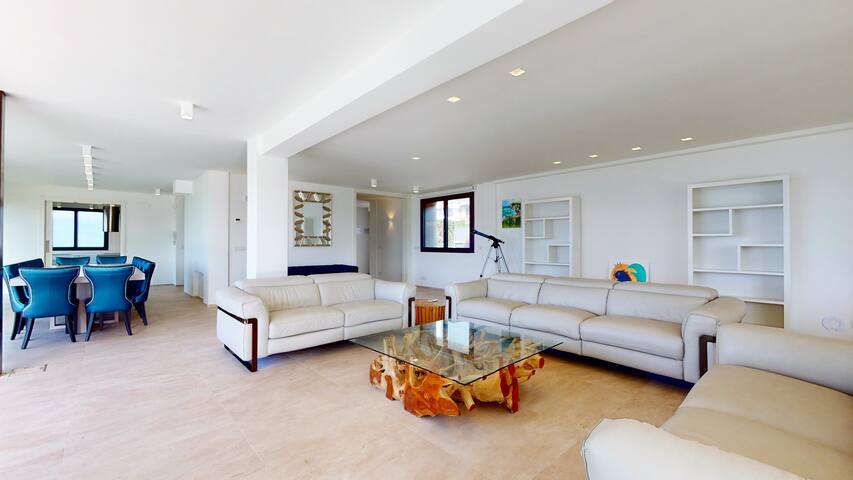 See & Sea gallery image 2