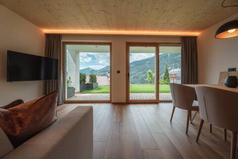 Top performing Airbnb: Viktorias 1 Your apartment at a fixed price + Activcard in Bolzano