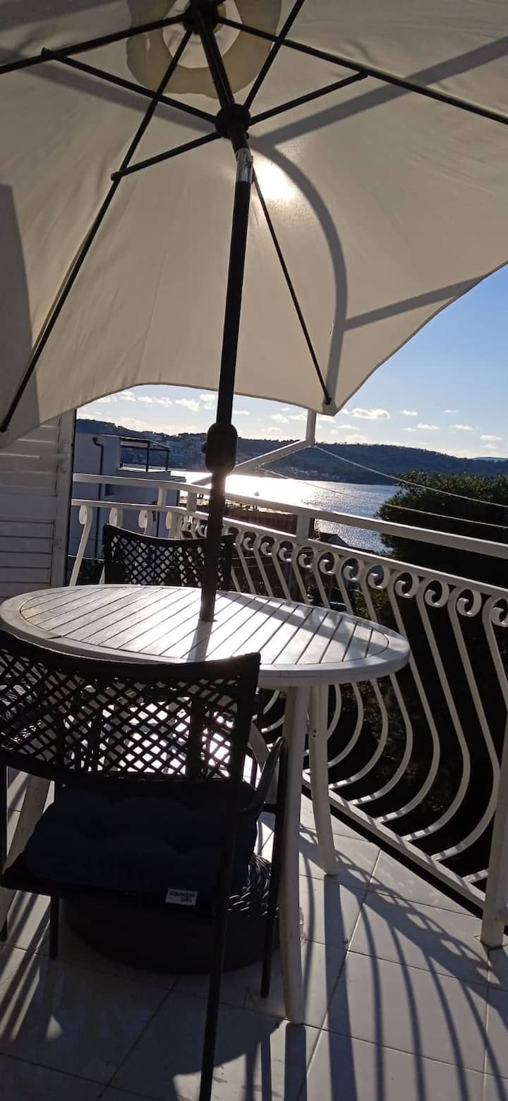 Red Apartments - Trogir