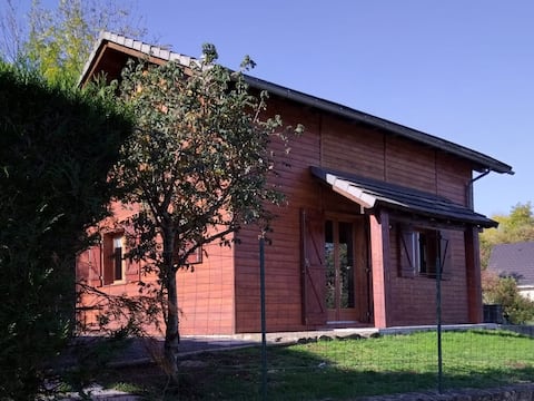 Cottage in Riom-és-Montagnes (garden, quiet)