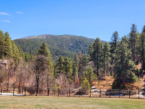 Hideaway Guesthouse - Great Rally Rental!