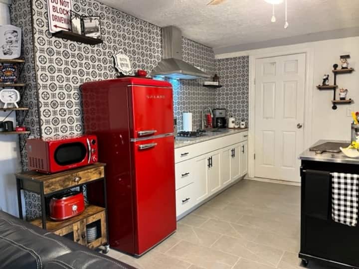 Cozy studio in Historic District Guesthouses for Rent in El Paso