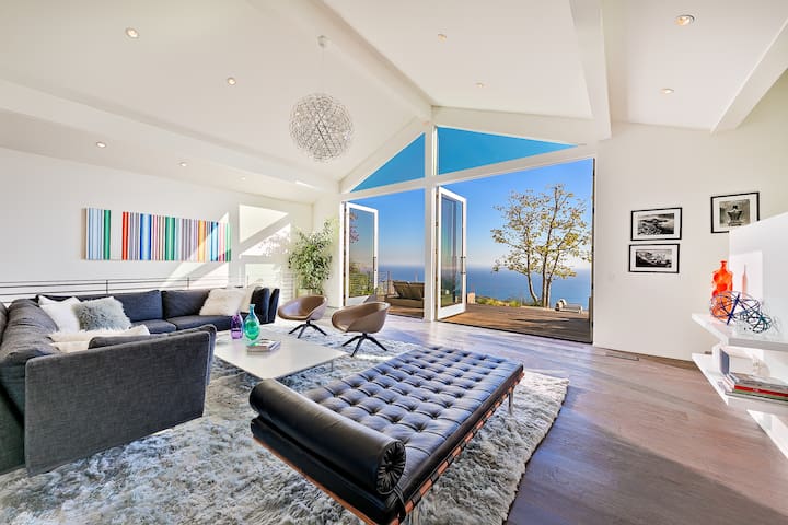 Malibu Villa 180 Degree Unobstructed Ocean Views