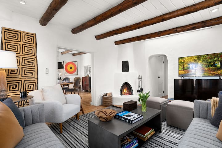 Historic Home W/ Casita, Spa, Views - Santa Fe