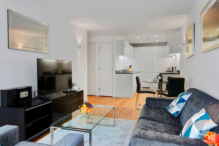 2 bedroom 2 bathroom apartment