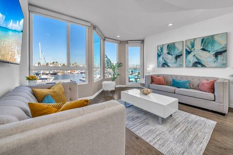 Waterfront Bright & Stylish-Resort Style Amenities