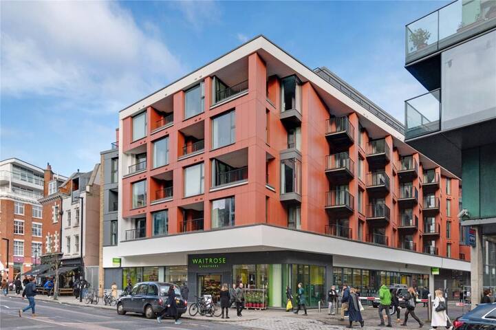 Cubo Apartments Farringdon managed Airbnb listing 2