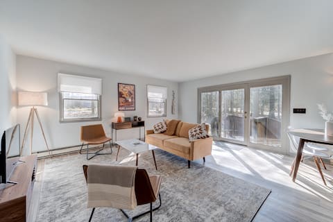 Spacious A-Frame Getaway near Hiking and Wineries