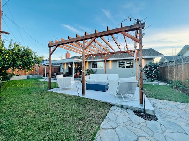 3Ms luxury home w/private garden