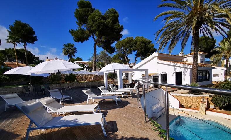 Guest favorite listing in Moraira