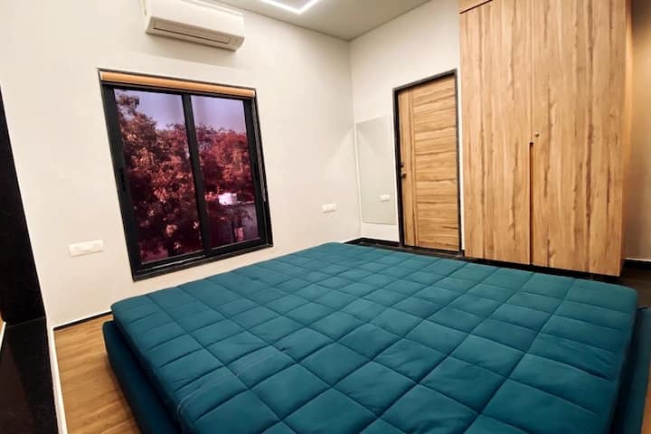 غرفة النوم 2