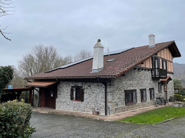 Txorienea: casa en zona rural gallery image 2