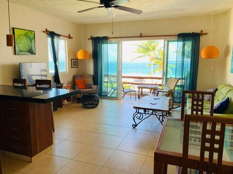 Popular Airbnb listing: Casita Blanca, an oceanfront gem in Punta Vista