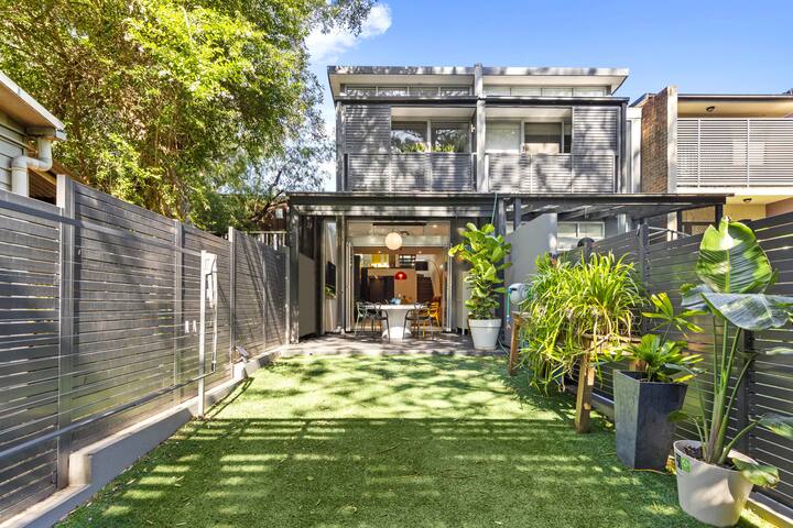 Sleek and Sophisticated Sydney Getaway gallery image 3