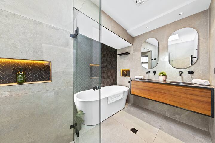 Sleek and Sophisticated Sydney Getaway gallery image 5