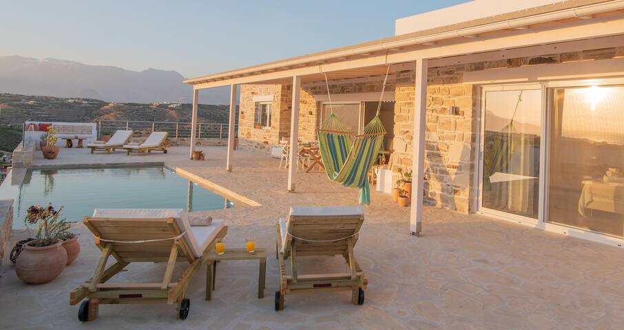 Levanta – stilvoll Aussicht Komfort Pool Toplage! gallery image 2