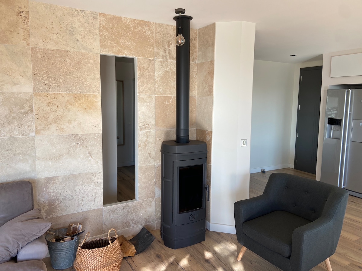 Top performing Airbnb: Sublime 93 m² with sea view and Jacuzzi in La Ciotat