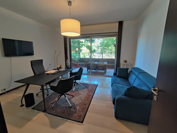 Comodo Appartamento/Ufficio Apartments for Rent in Monza, Lombardia